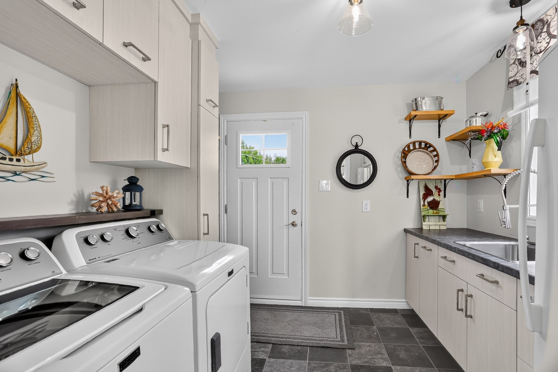 









470


11e Avenue

,
Saint-Tite,




QC
G0X3H0

