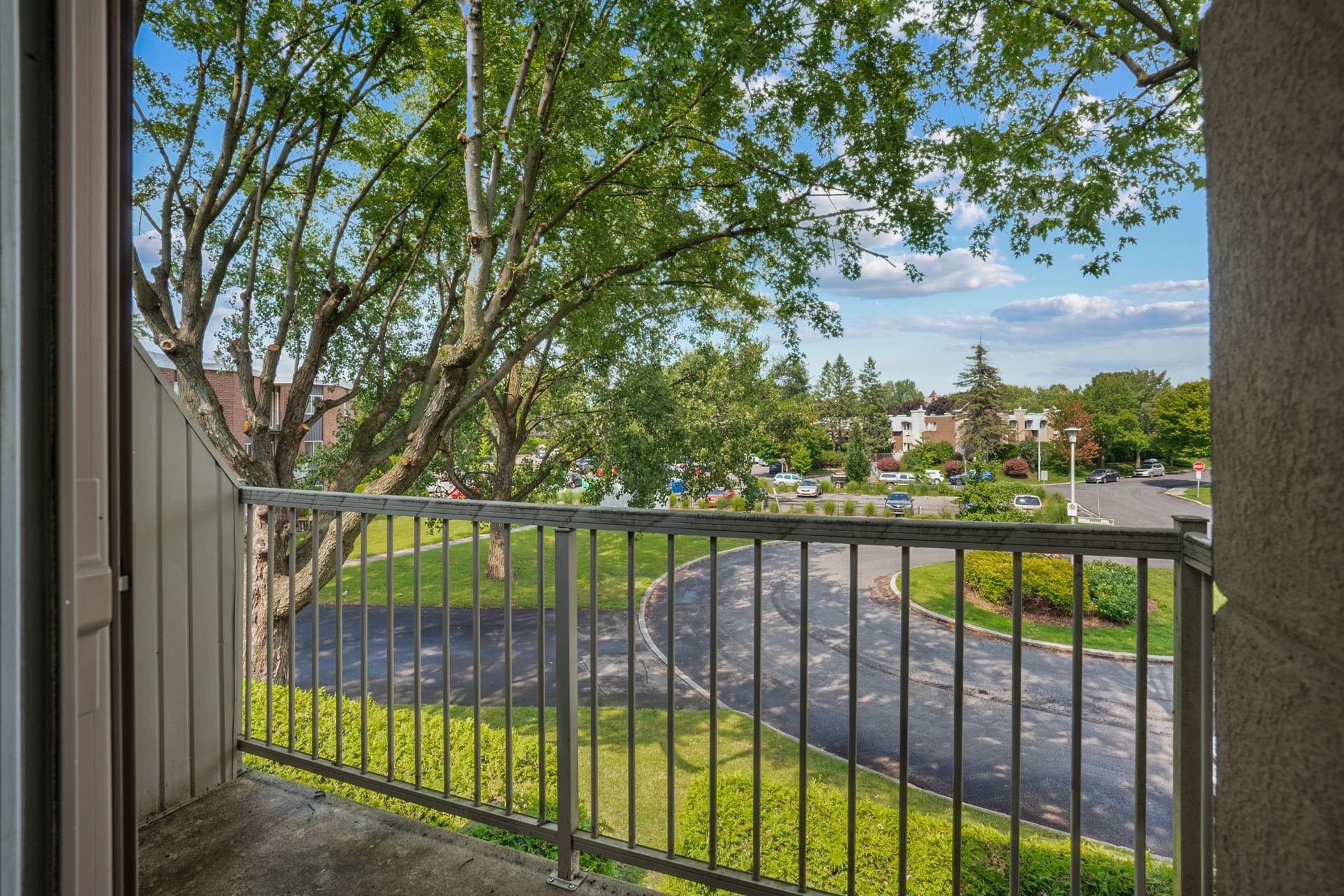 









1775


Rue Dunant

, 606,
Saint-Bruno-de-Montarville,




QC
J3V2Y3

