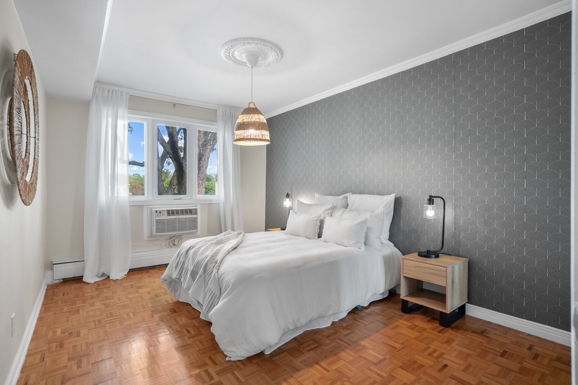 









1775


Rue Dunant

, 606,
Saint-Bruno-de-Montarville,




QC
J3V2Y3

