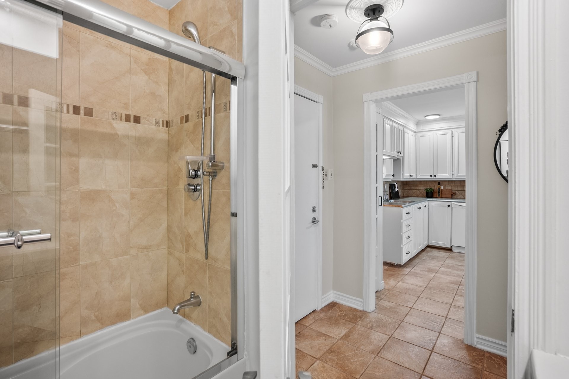









1775


Rue Dunant

, 606,
Saint-Bruno-de-Montarville,




QC
J3V2Y3

