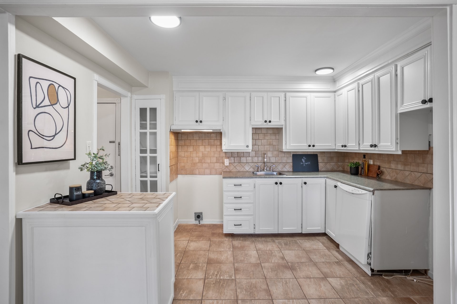 









1775


Rue Dunant

, 606,
Saint-Bruno-de-Montarville,




QC
J3V2Y3


