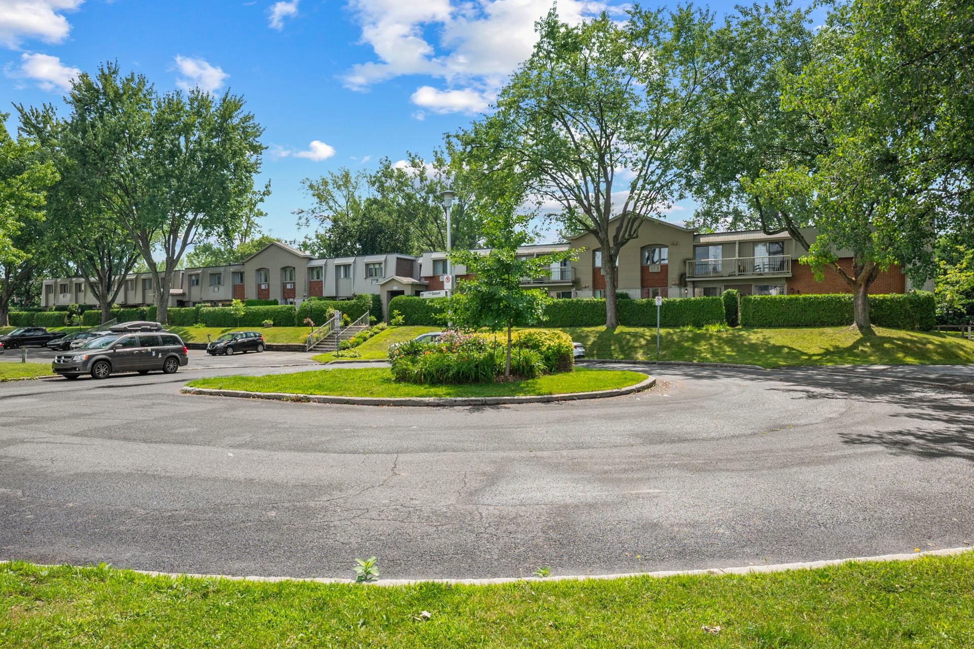 









1775


Rue Dunant

, 606,
Saint-Bruno-de-Montarville,




QC
J3V2Y3

