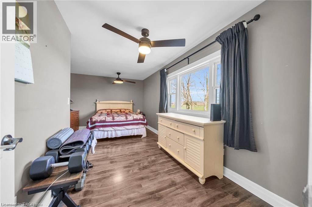 












2970 LAKESHORE Road

,
Dunnville,




Ontario
N1A2W8

