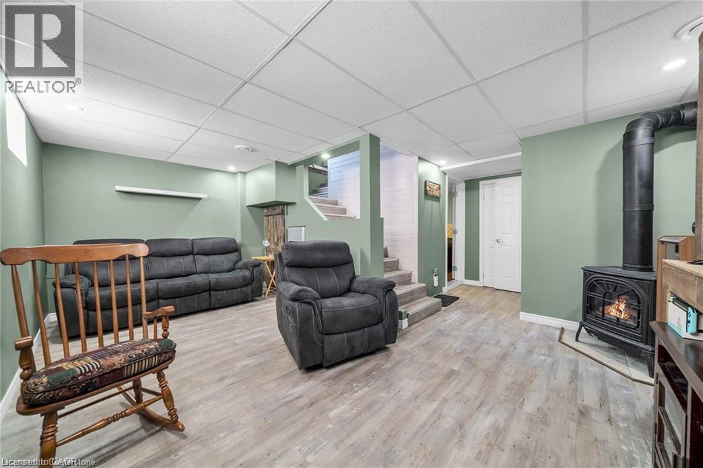 












2970 LAKESHORE Road

,
Dunnville,




Ontario
N1A2W8

