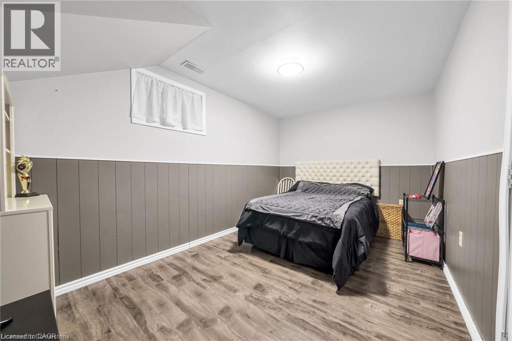 












2970 LAKESHORE Road

,
Dunnville,




Ontario
N1A2W8


