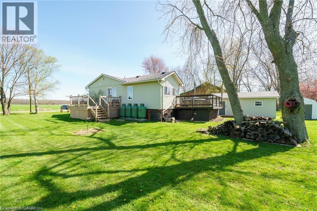 












2970 LAKESHORE Road

,
Dunnville,




Ontario
N1A2W8

