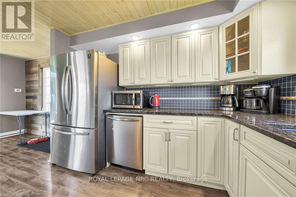 












2970 LAKESHORE ROAD

,
Haldimand,




Ontario
N1A2W8

