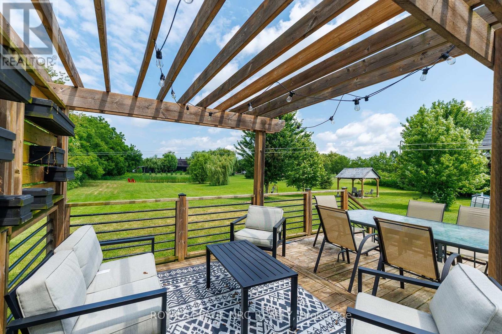 












42846 3 HIGHWAY

,
Wainfleet (Marshville/Winger),




Ontario
L0S1V0

