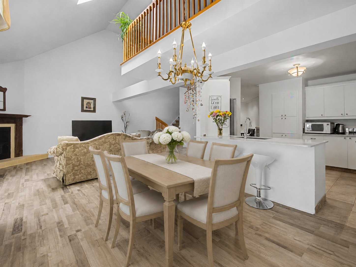 









1810


Rue De Chambly

, 3,
Saint-Bruno-de-Montarville,




QC
J3L6B4

