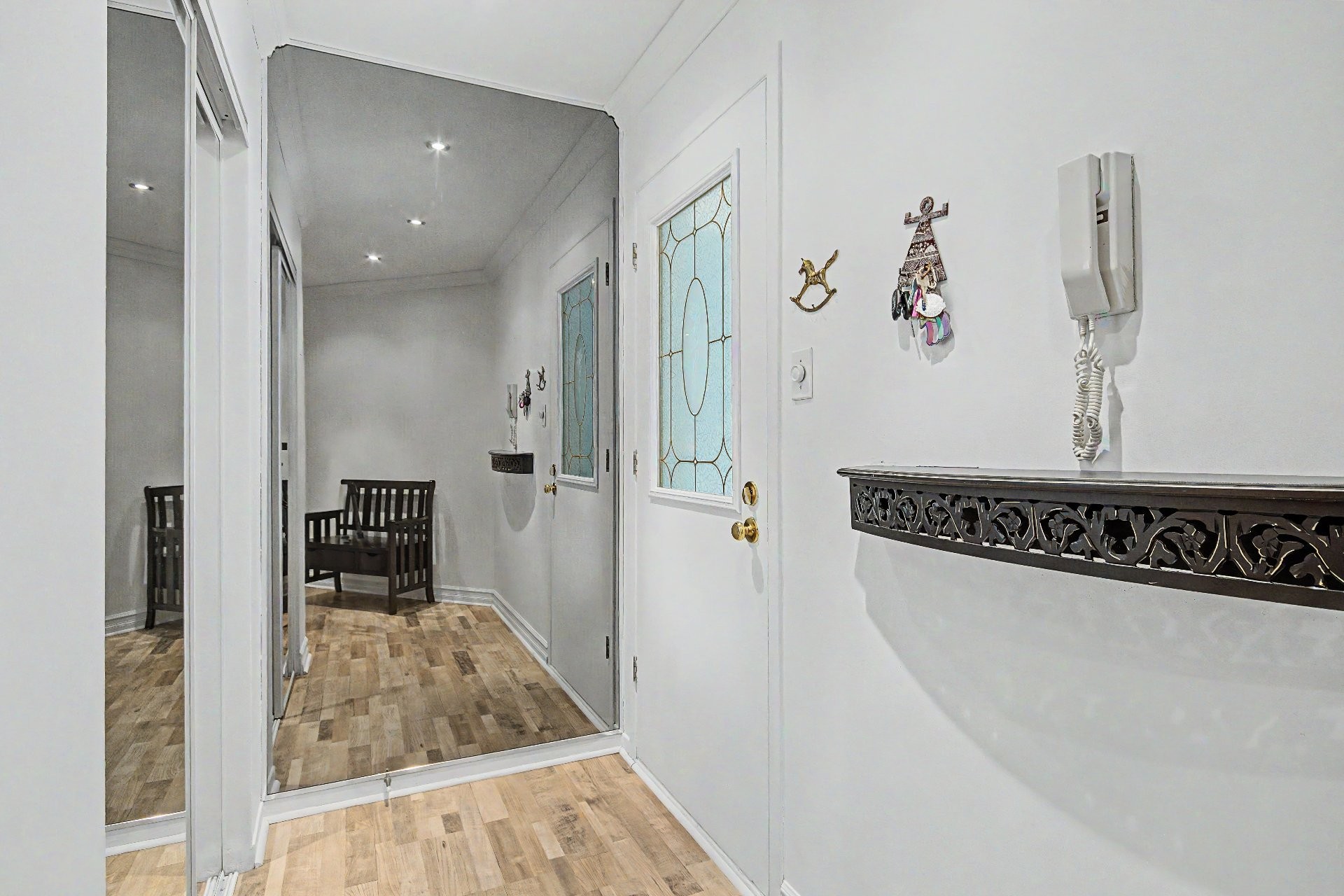 









1810


Rue De Chambly

, 3,
Saint-Bruno-de-Montarville,




QC
J3L6B4

