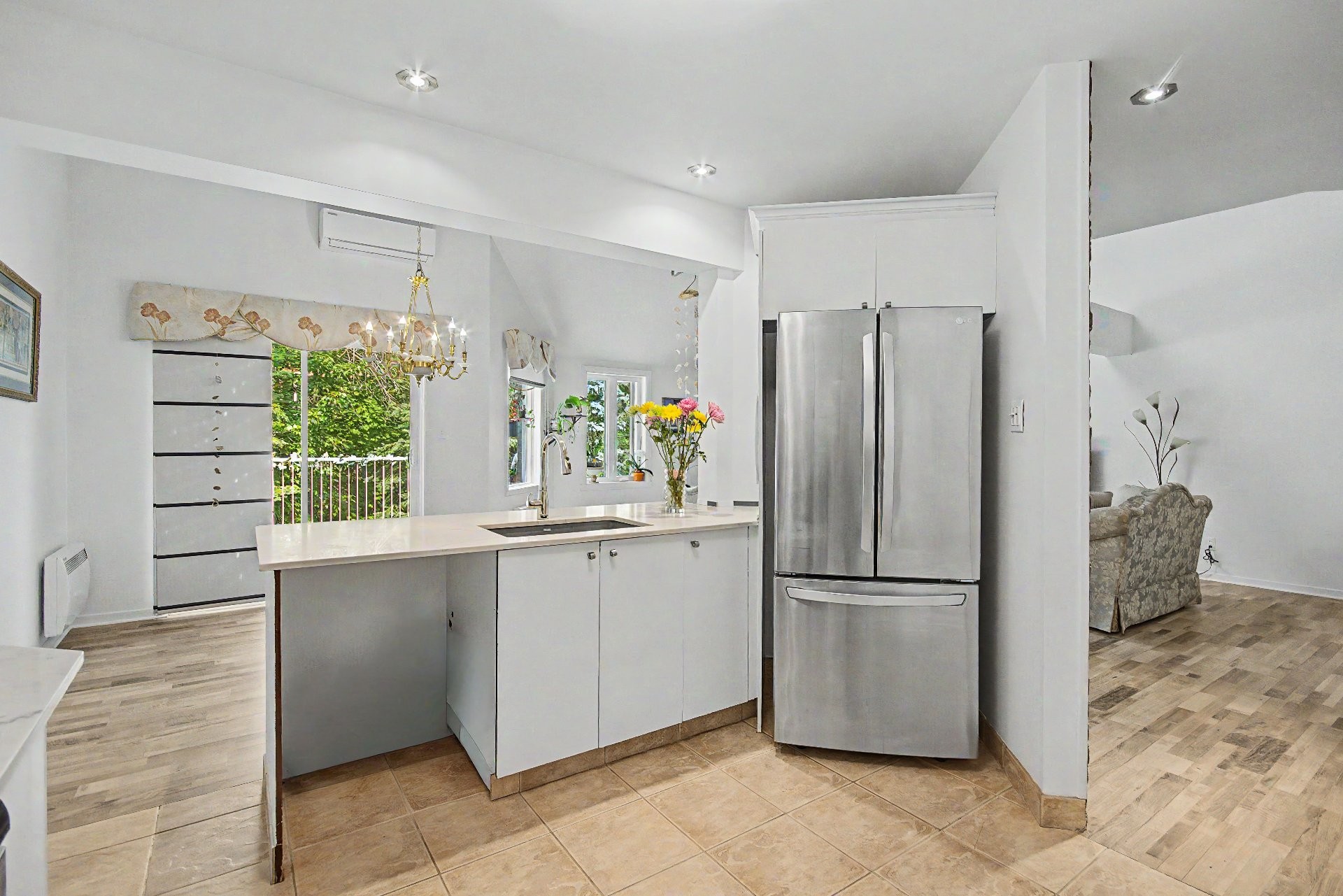 









1810


Rue De Chambly

, 3,
Saint-Bruno-de-Montarville,




QC
J3L6B4

