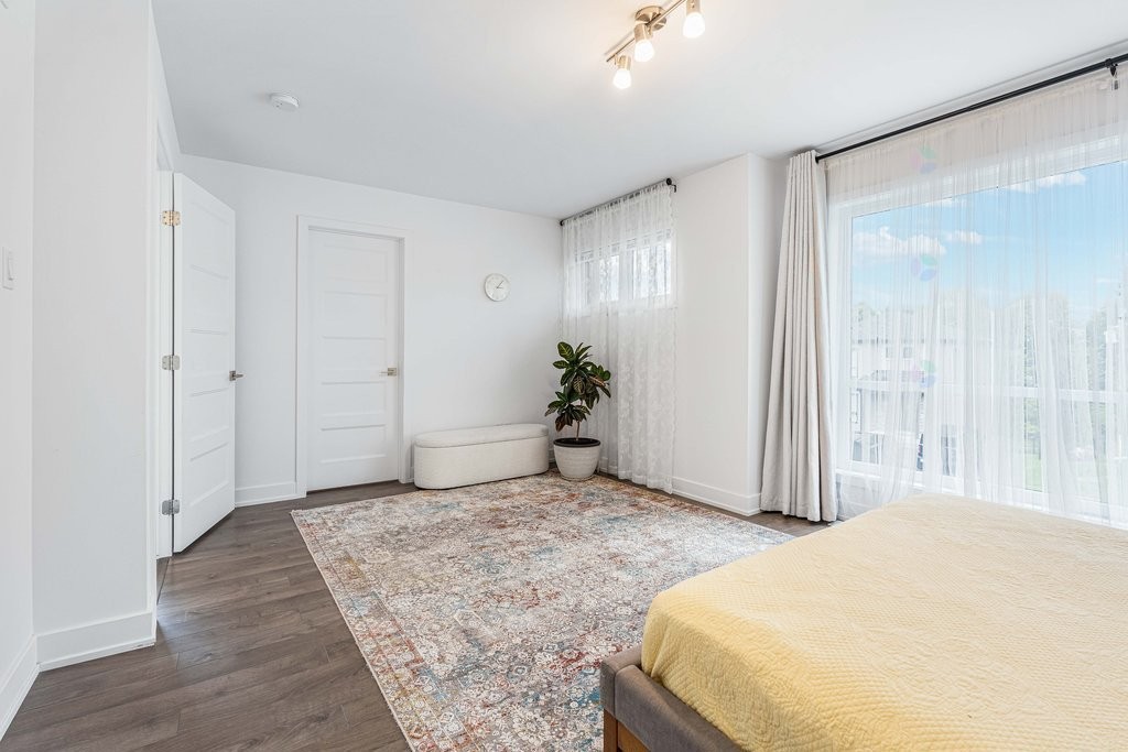 









380


Rue du Petit-Village

,
Gatineau (Masson-Angers),




QC
J8M1Z8

