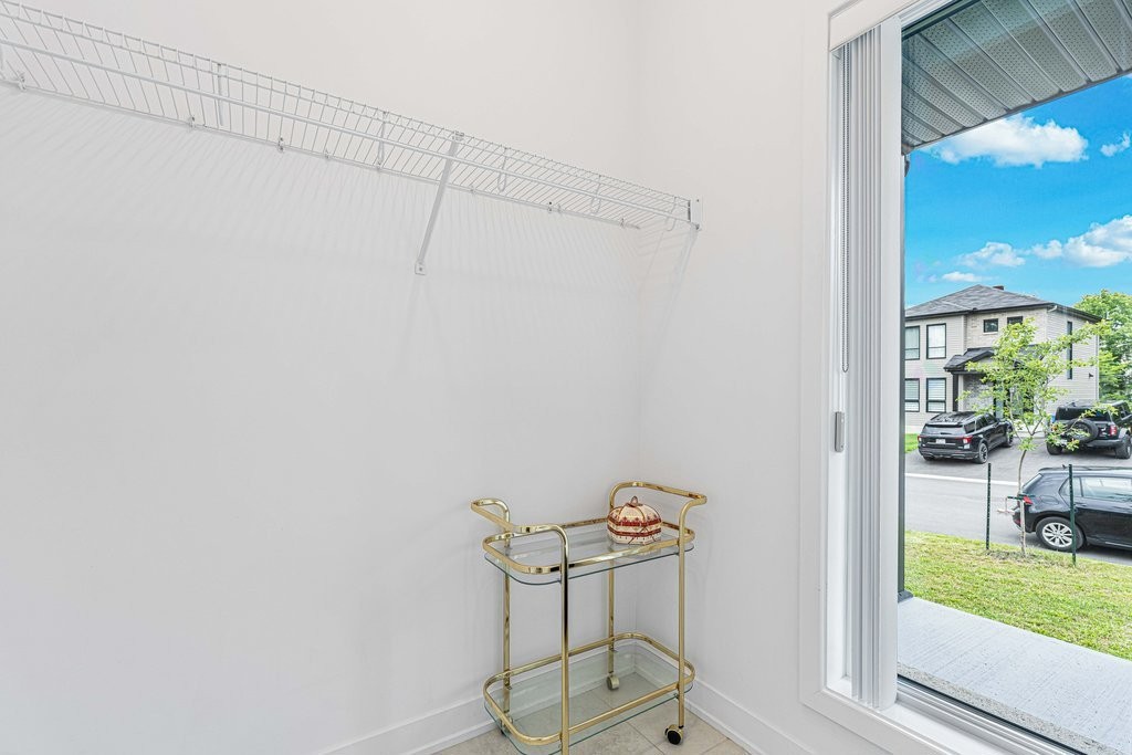









380


Rue du Petit-Village

,
Gatineau (Masson-Angers),




QC
J8M1Z8


