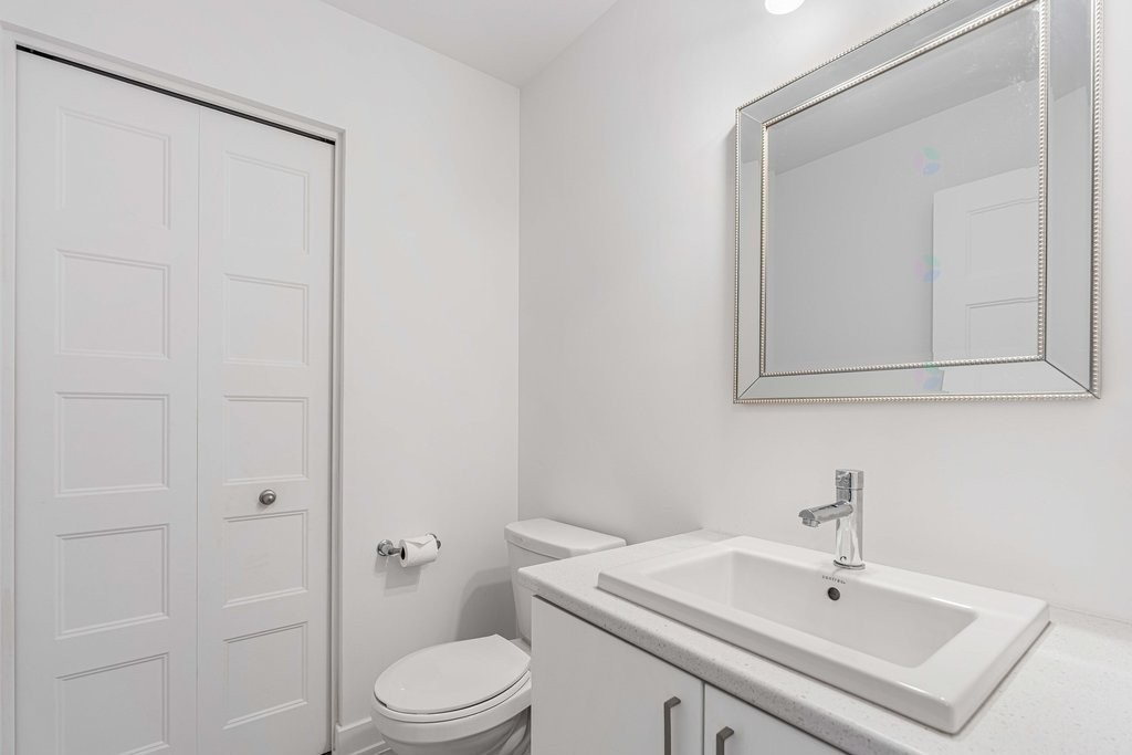 









380


Rue du Petit-Village

,
Gatineau (Masson-Angers),




QC
J8M1Z8

