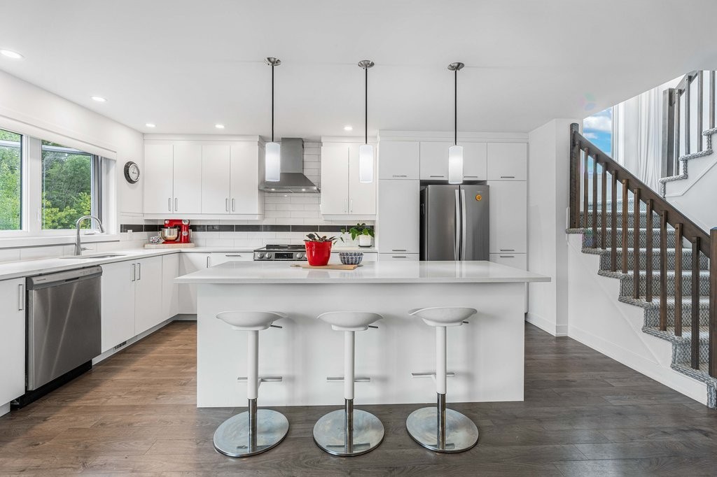 









380


Rue du Petit-Village

,
Gatineau (Masson-Angers),




QC
J8M1Z8

