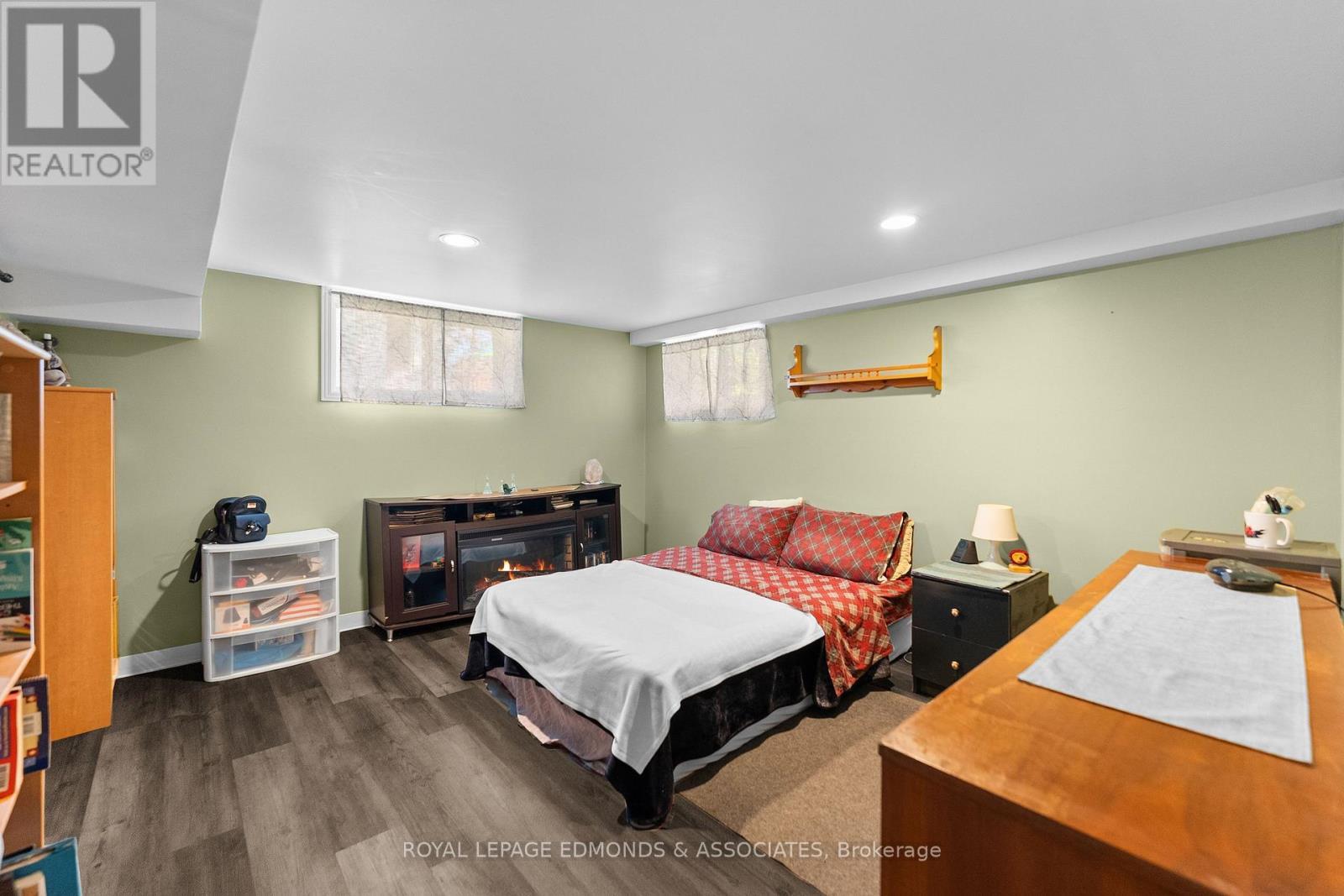 












11132 & 11140 ROUND LAKE ROAD

,
Laurentian Valley,




Ontario
K8A6W8

