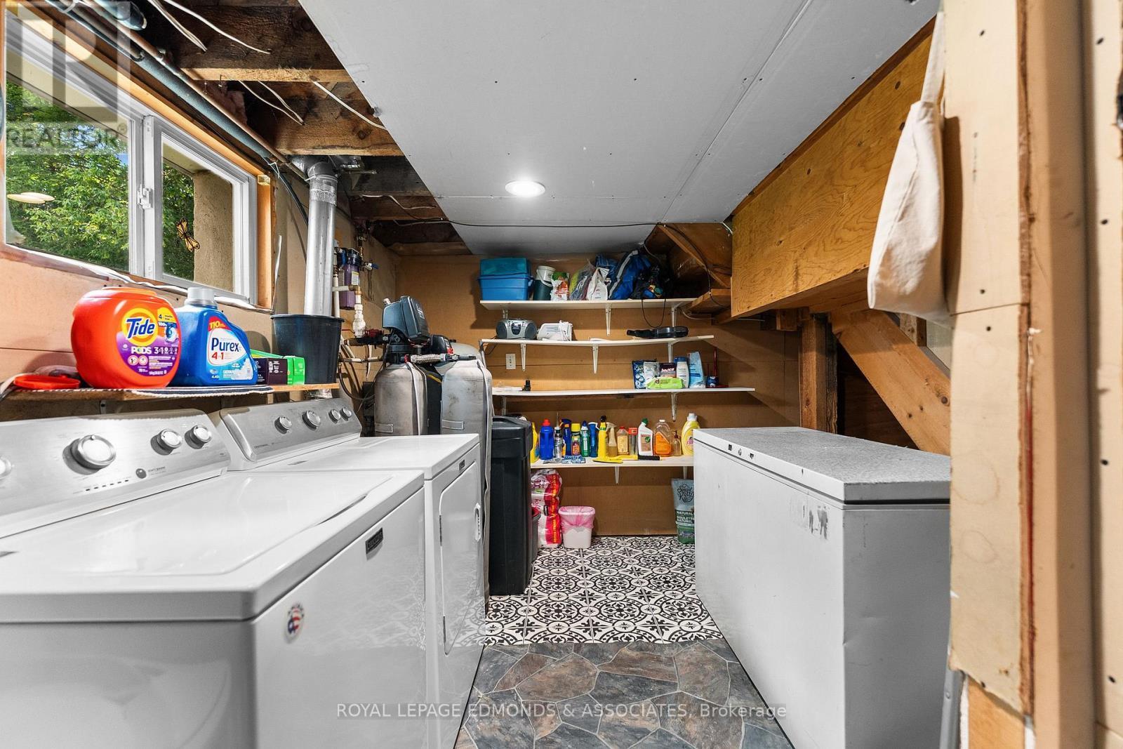 












11132 & 11140 ROUND LAKE ROAD

,
Laurentian Valley,




Ontario
K8A6W8

