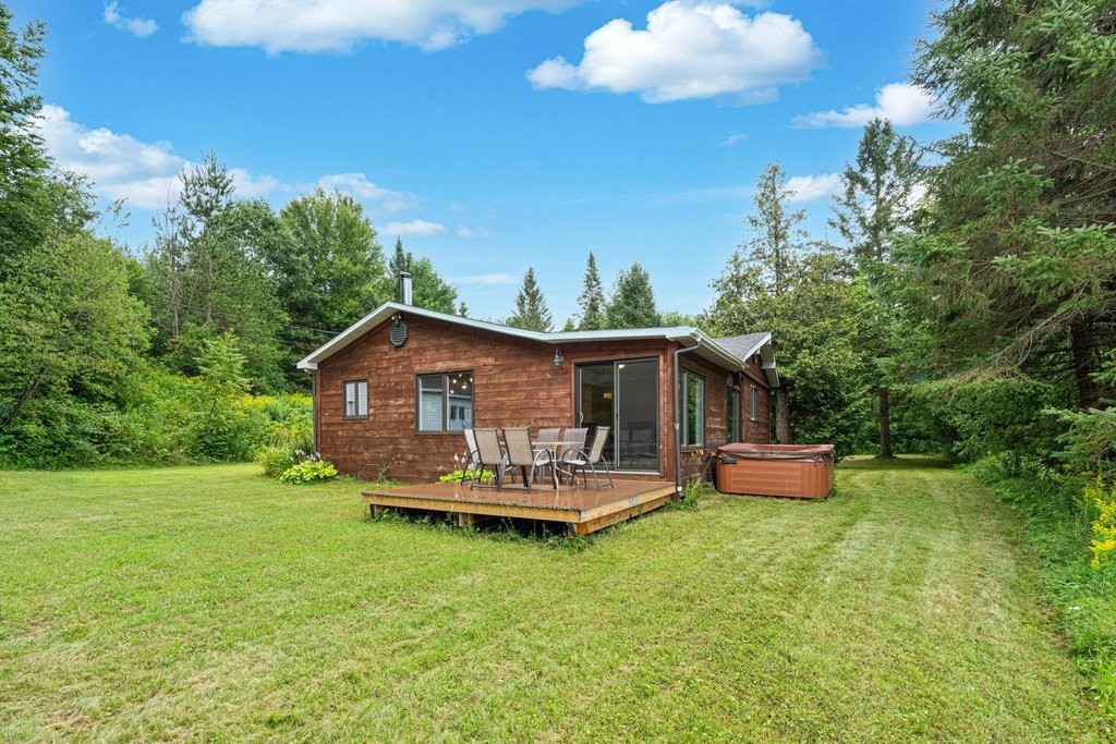 









61


Ch. Charron

,
L'Ange-Gardien,




QC
J8L2W9


