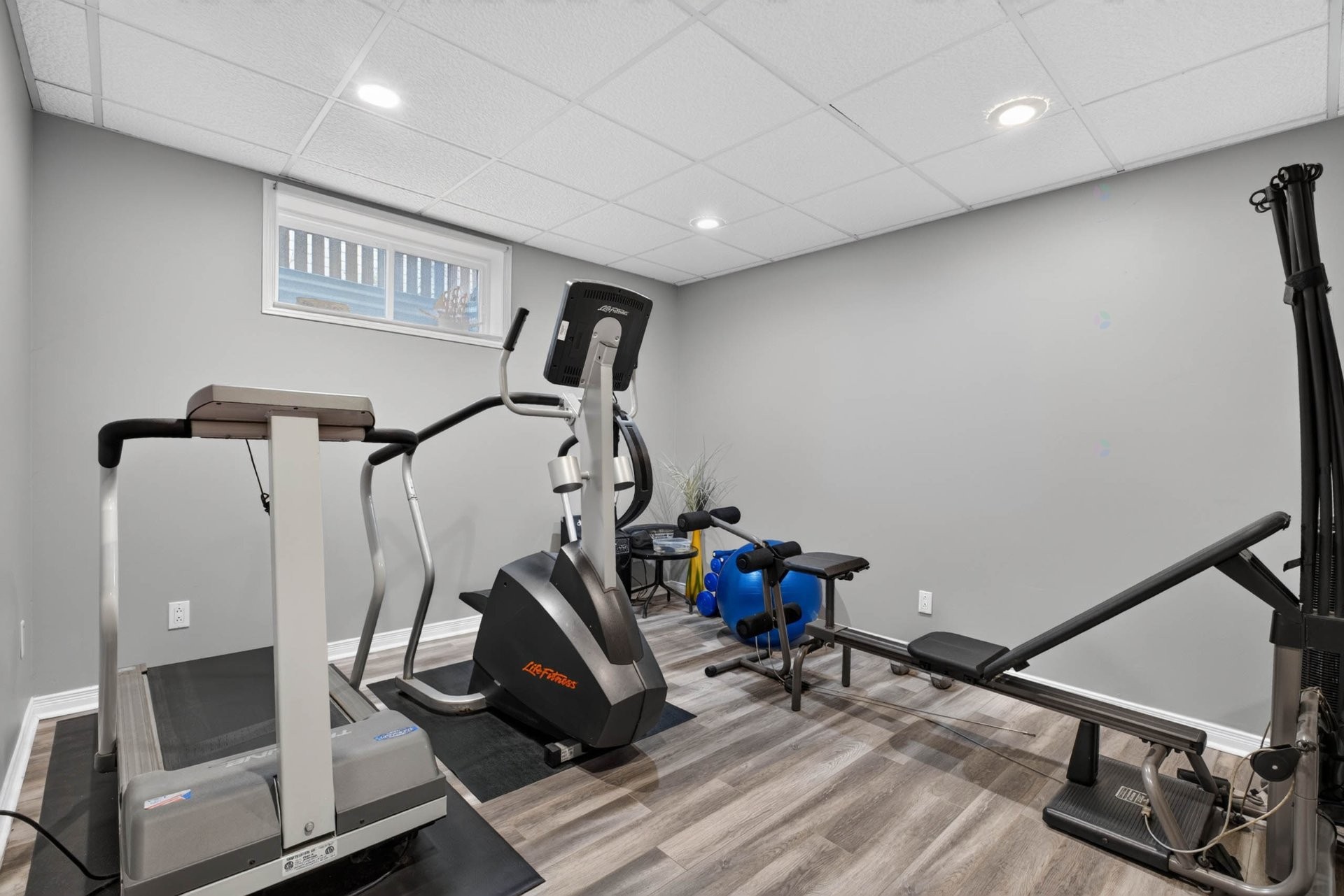 









532


Rue Davidson E.

,
Gatineau (Gatineau),




QC
J8R2V7


