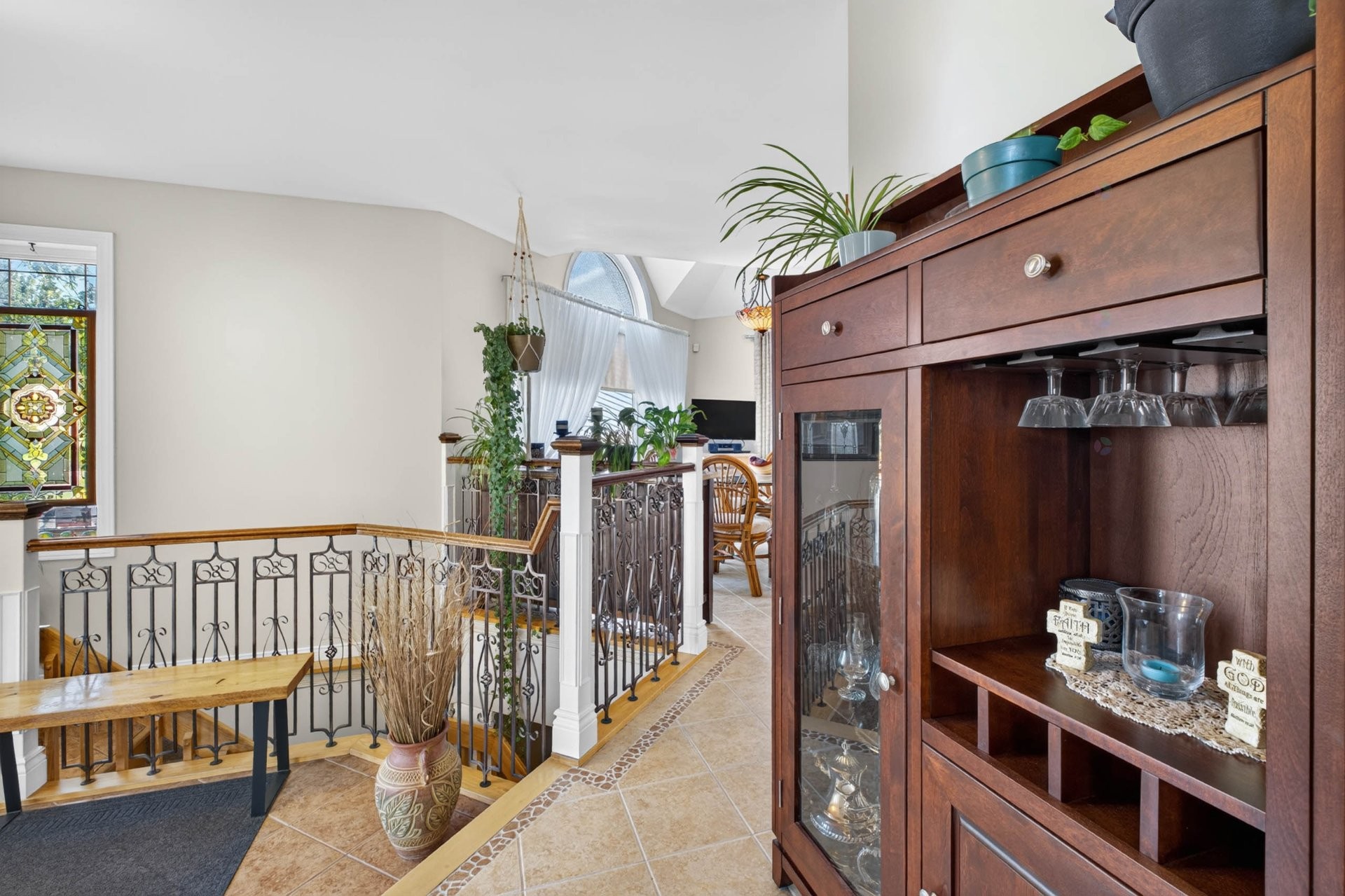 









532


Rue Davidson E.

,
Gatineau (Gatineau),




QC
J8R2V7

