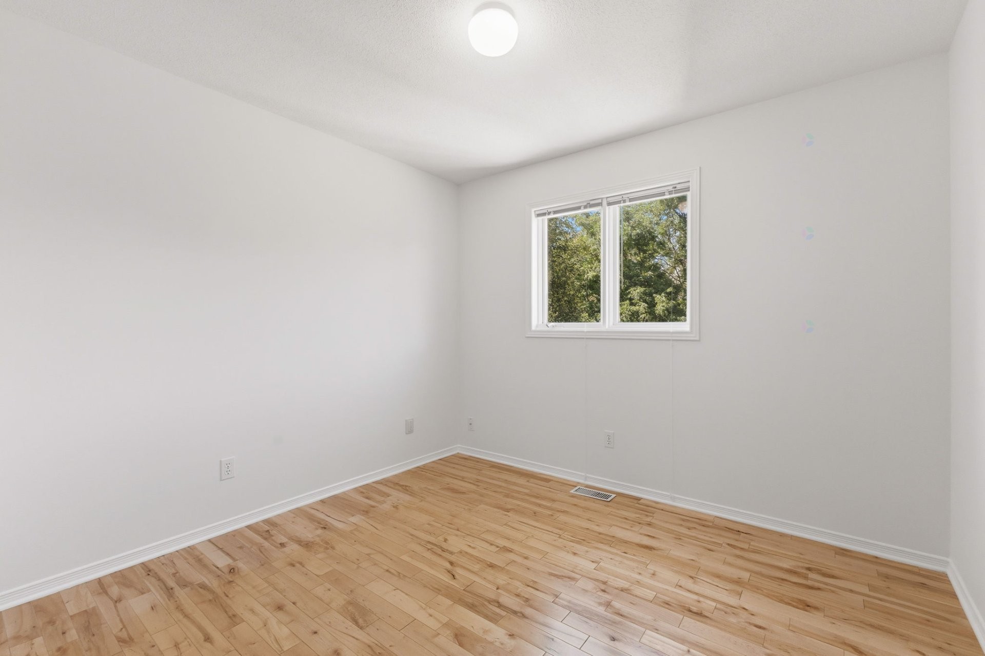 









251


Rue de la Côte-des-Neiges

,
Gatineau (Gatineau),




QC
J8V2S7

