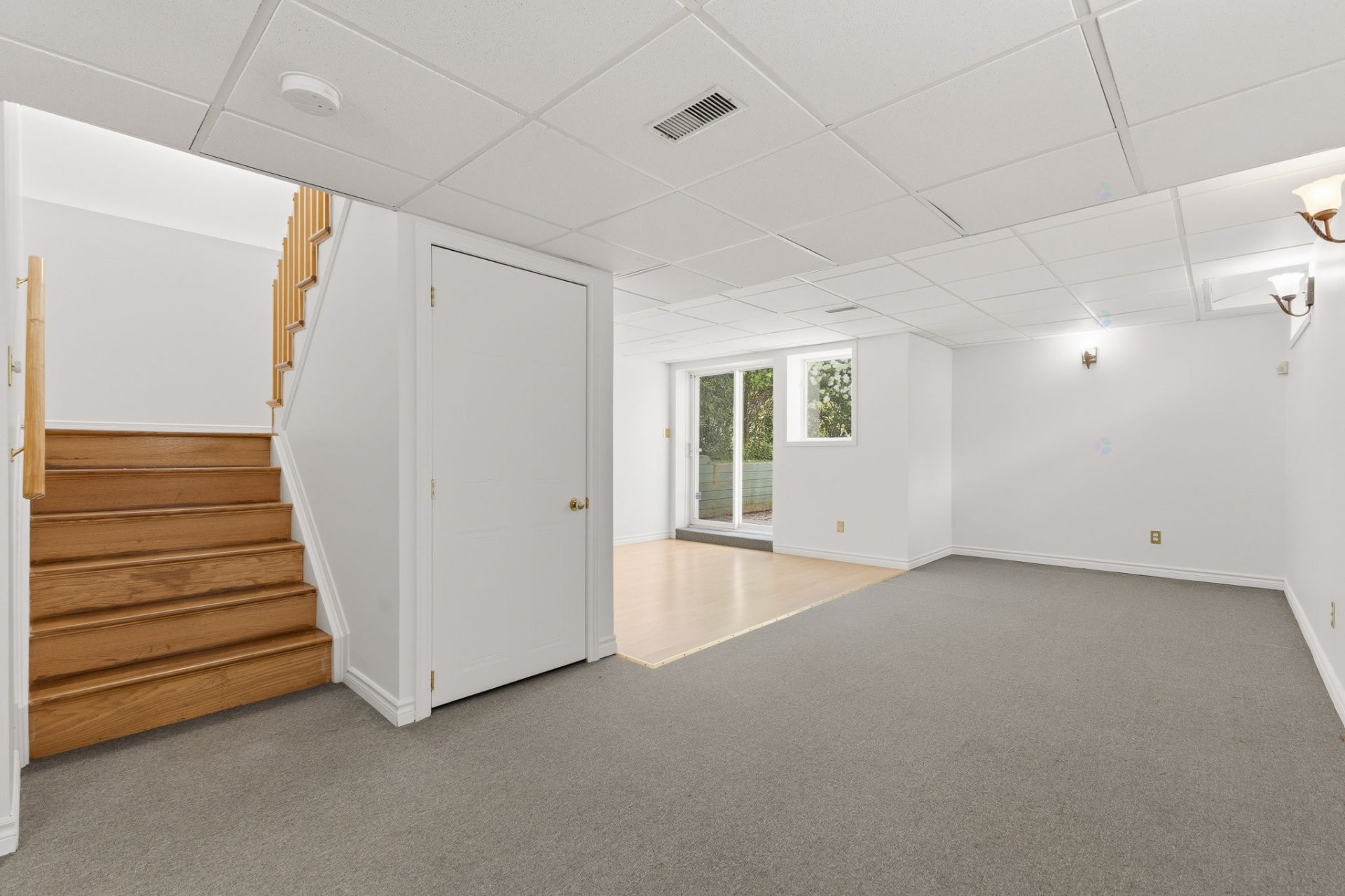 









251


Rue de la Côte-des-Neiges

,
Gatineau (Gatineau),




QC
J8V2S7

