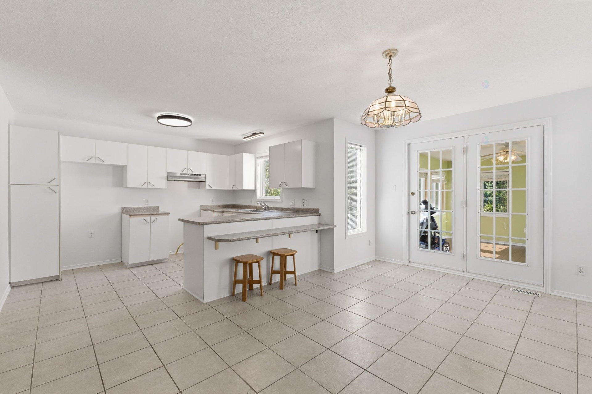 









251


Rue de la Côte-des-Neiges

,
Gatineau (Gatineau),




QC
J8V2S7

