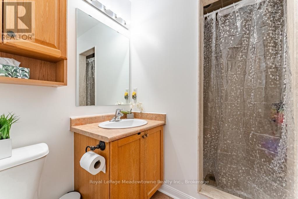 












166 PANTON TRAIL

,
Milton (DE Dempsey),




Ontario
L9T6K4

