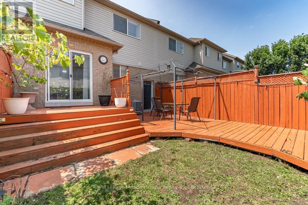












166 PANTON TRAIL

,
Milton (DE Dempsey),




Ontario
L9T6K4

