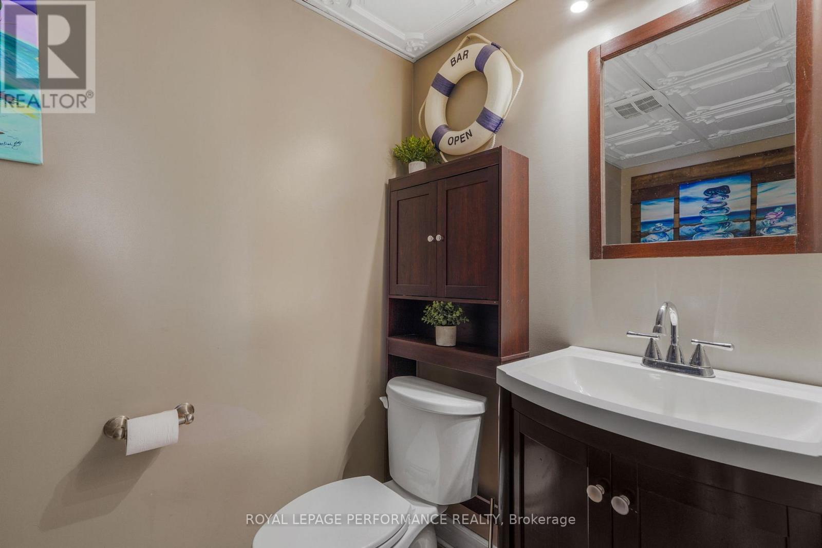 












1183 ROUTE 900 EAST E

,
The Nation,




Ontario
K0A3C0

