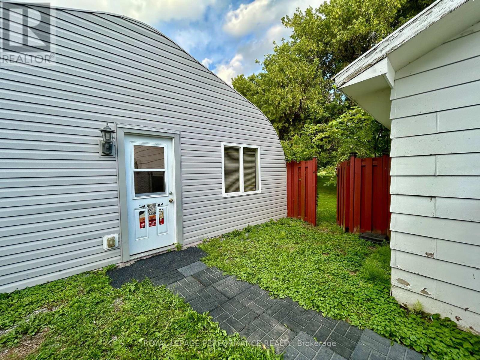 












1183 ROUTE 900 EAST E

,
The Nation,




Ontario
K0A3C0

