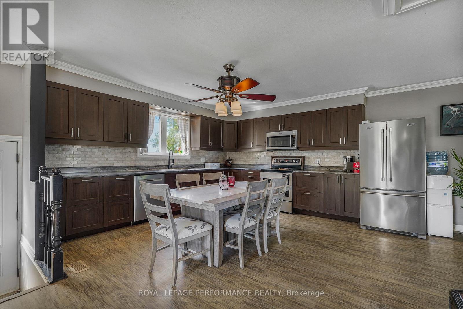 












1183 ROUTE 900 EAST E

,
The Nation,




Ontario
K0A3C0

