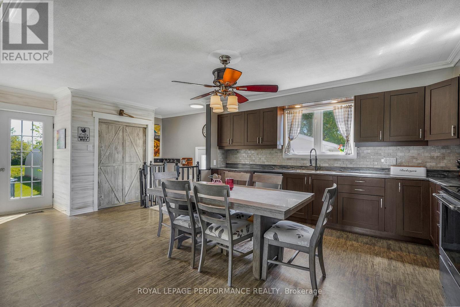 












1183 ROUTE 900 EAST E

,
The Nation,




Ontario
K0A3C0

