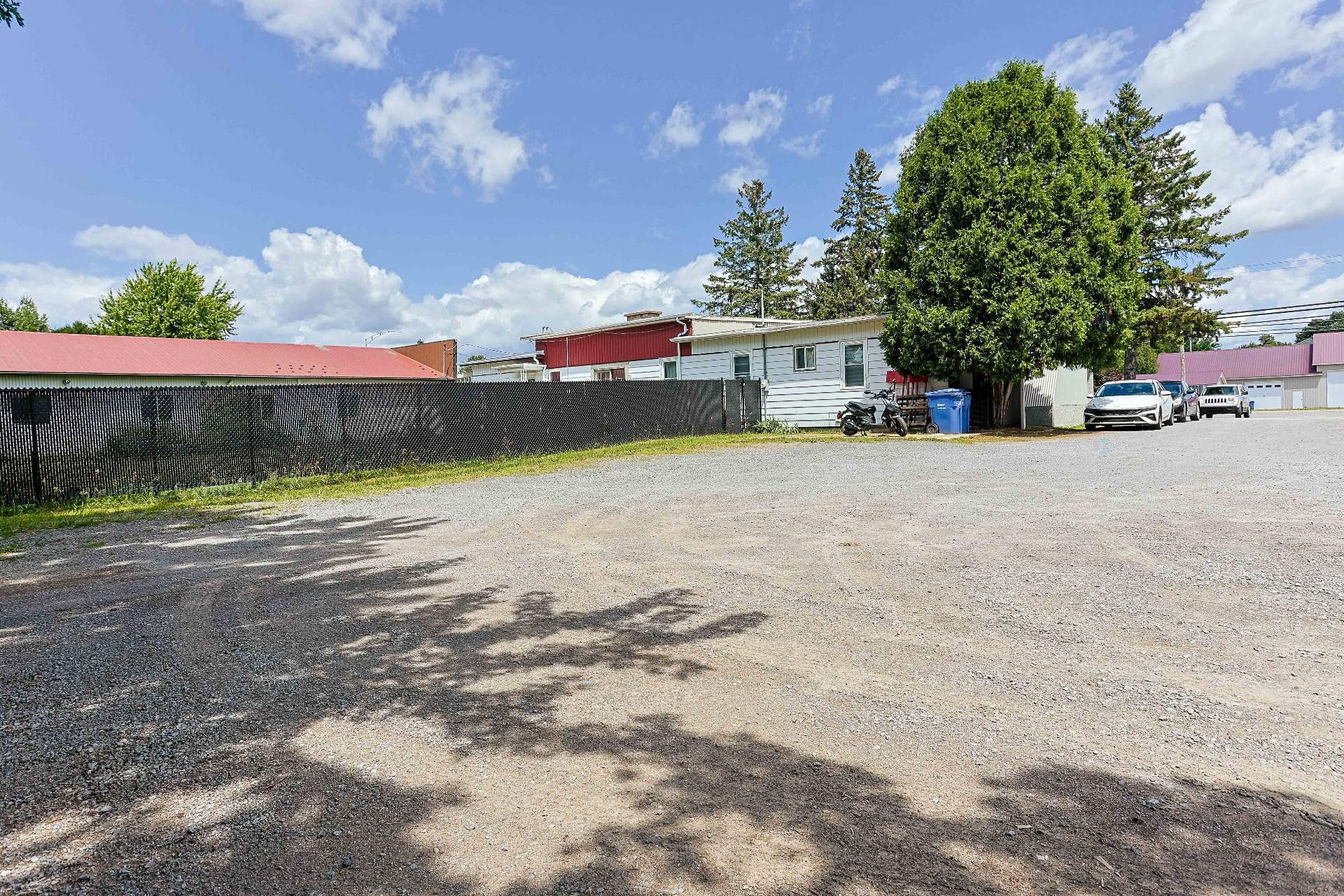 









4292

 - 4294


Boul. de Shawinigan-Sud

,
Shawinigan,




QC
G9P4G2

