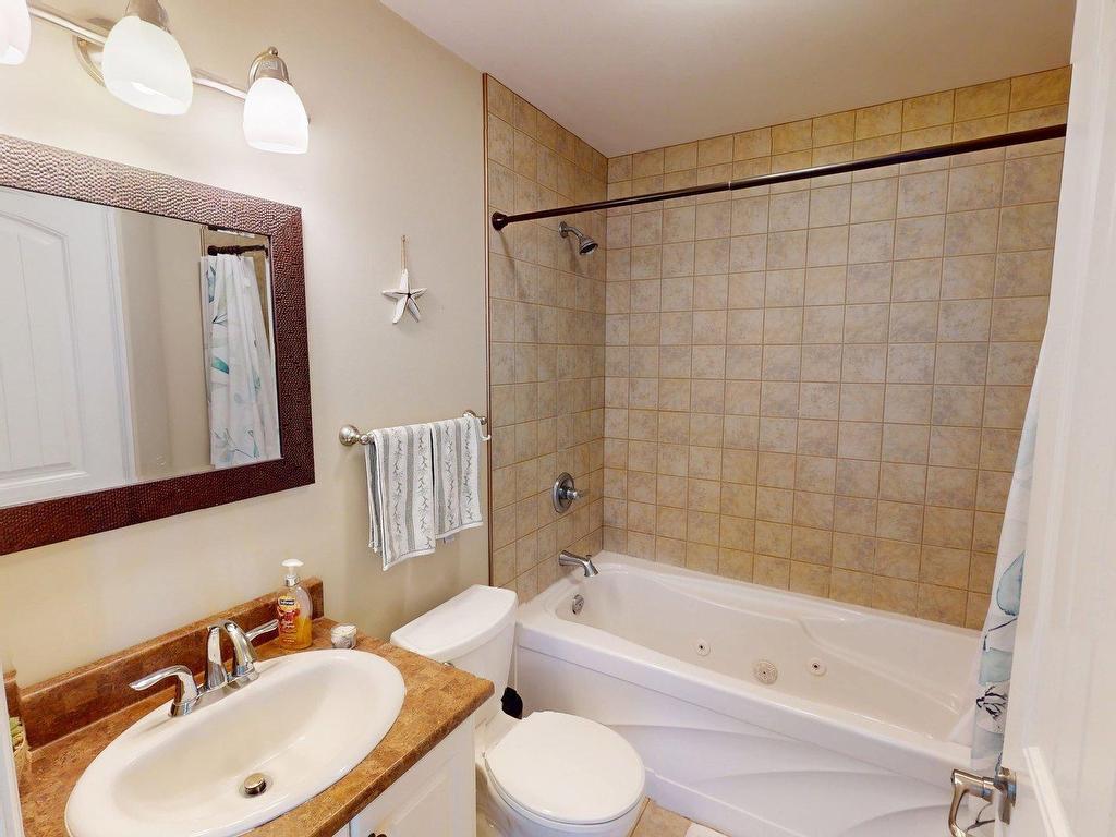












121 Greenough Drive

,
West Porters Lake,




NS
B3E 1L2

