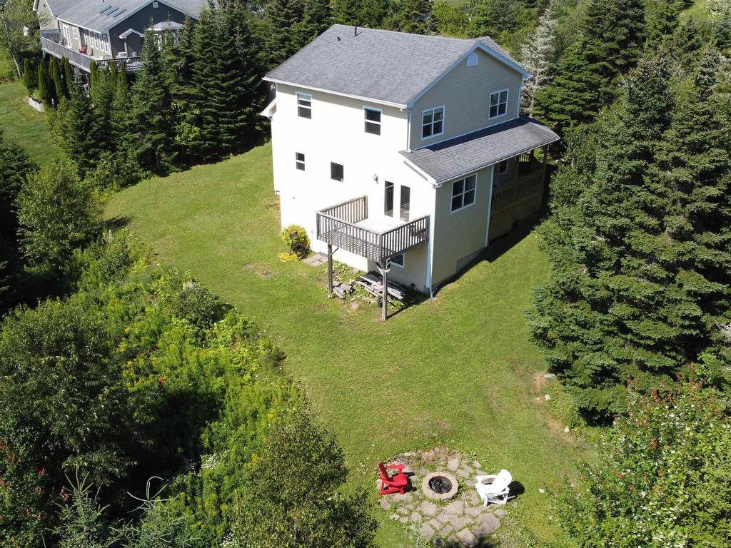 












121 Greenough Drive

,
West Porters Lake,




NS
B3E 1L2

