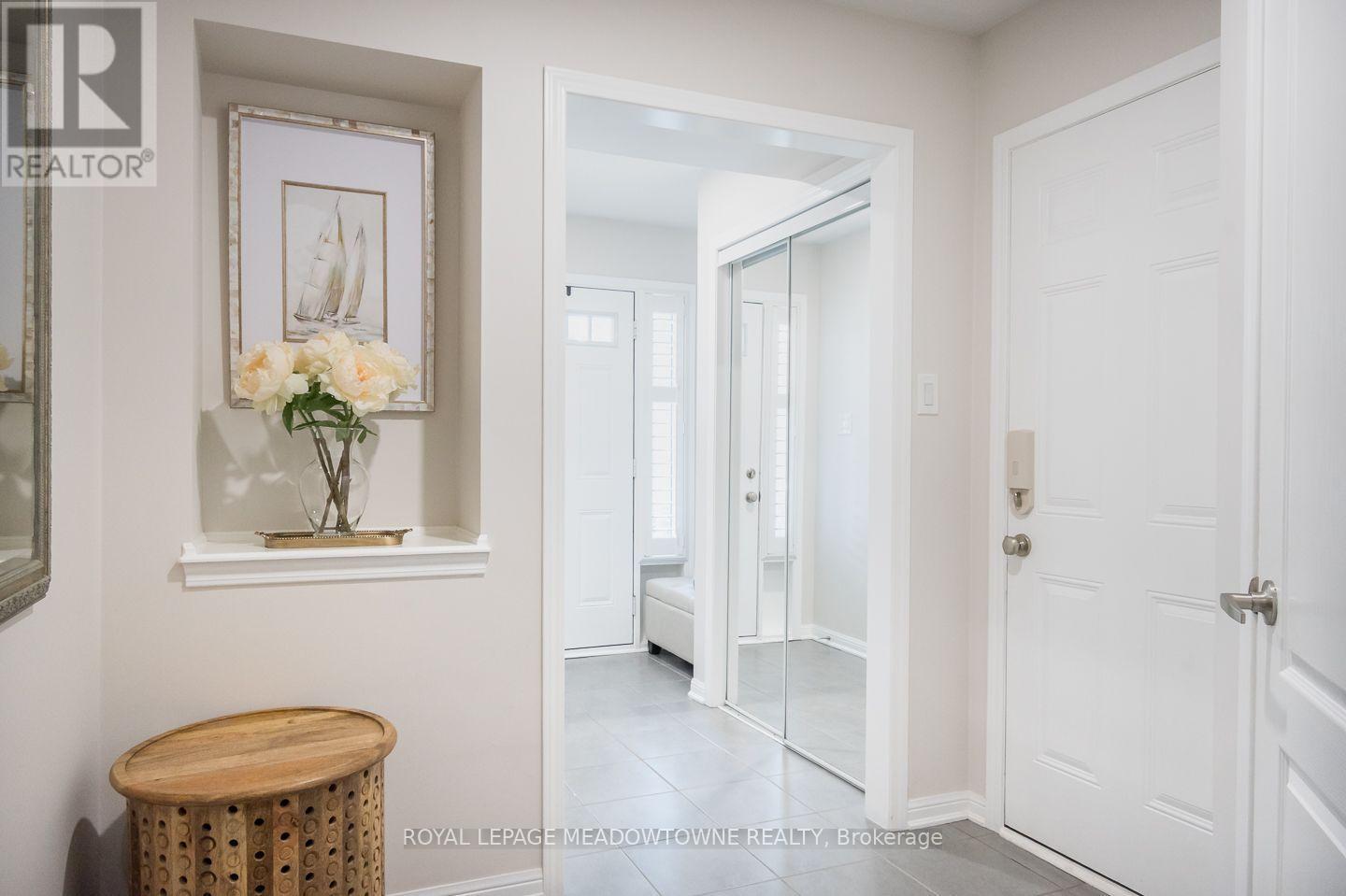 












104 - 6020 DERRY ROAD

,
Milton,




Ontario
L9T8J5

