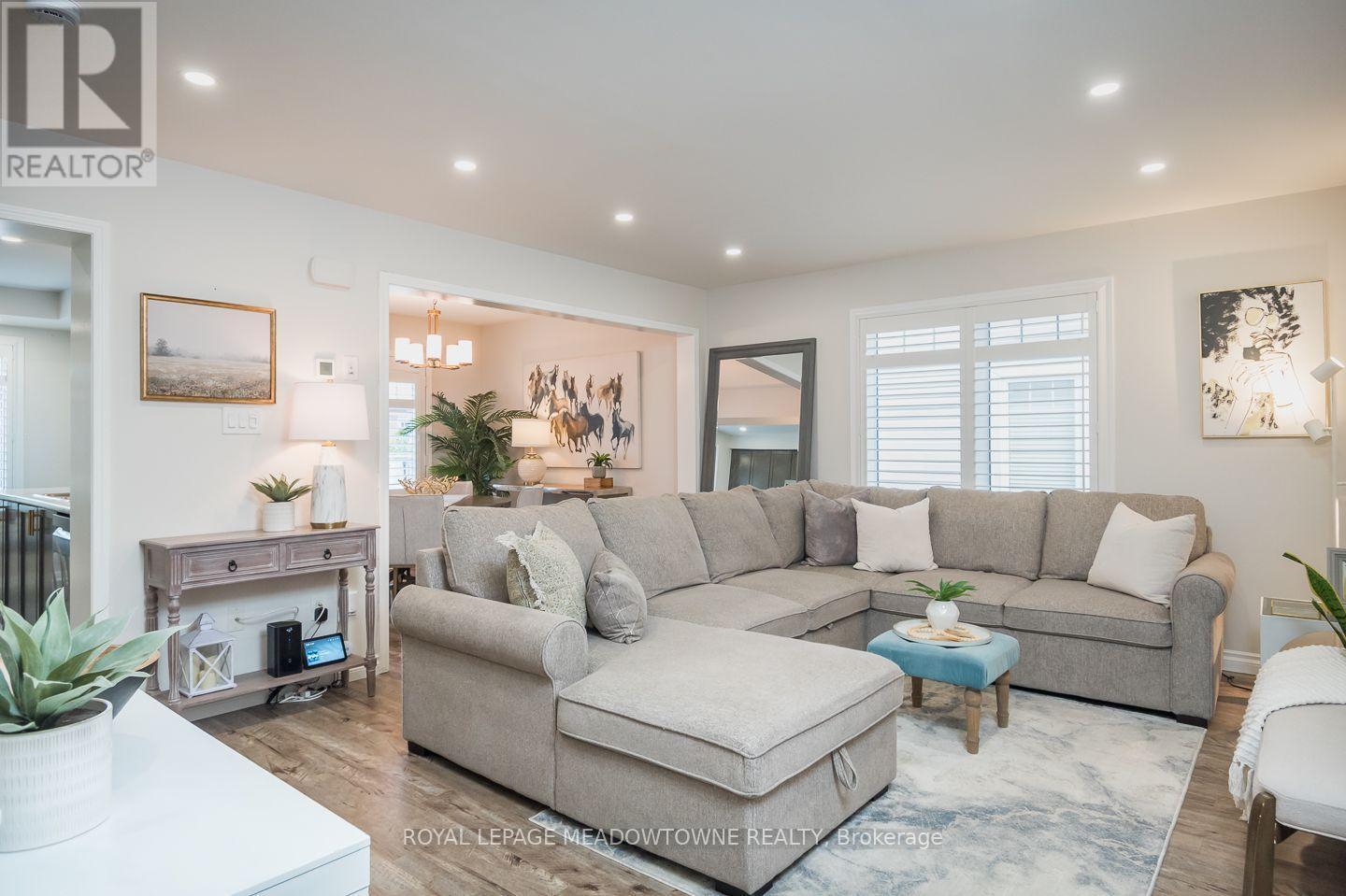 












104 - 6020 DERRY ROAD

,
Milton,




Ontario
L9T8J5

