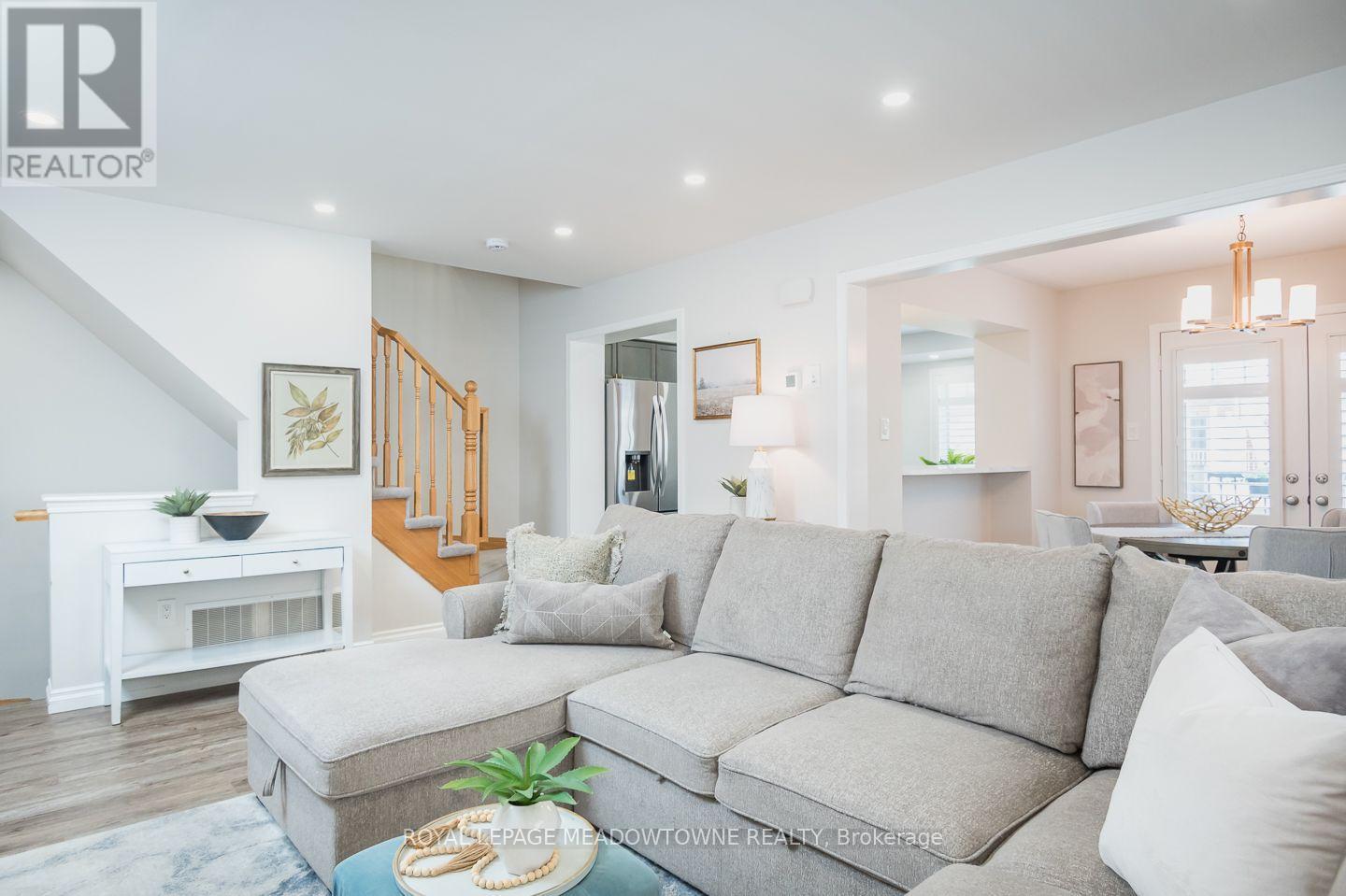 












104 - 6020 DERRY ROAD

,
Milton,




Ontario
L9T8J5

