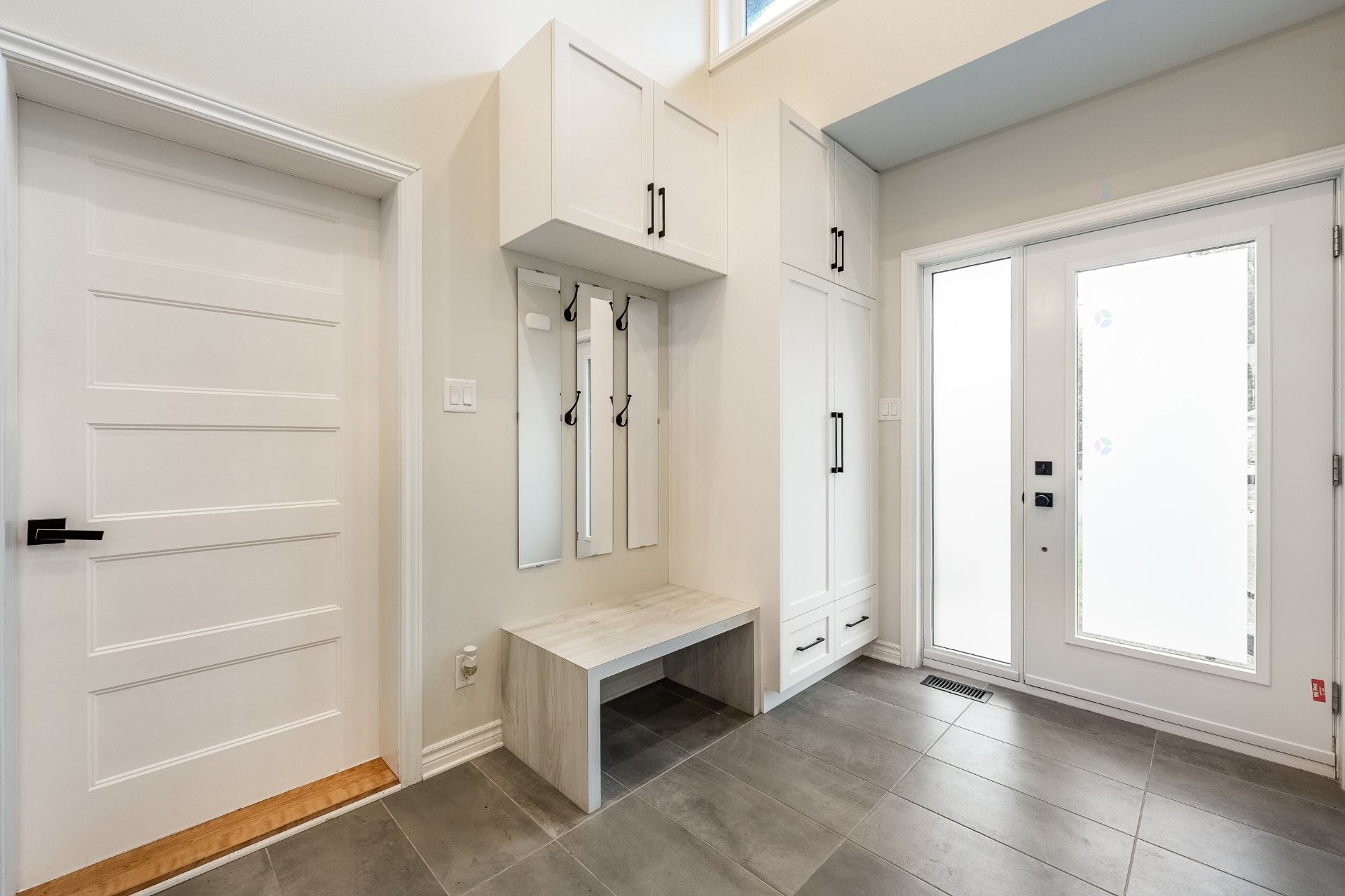 









60


Rue Archambault

,
Saint-Marc-sur-Richelieu,




QC
J0L2E0


