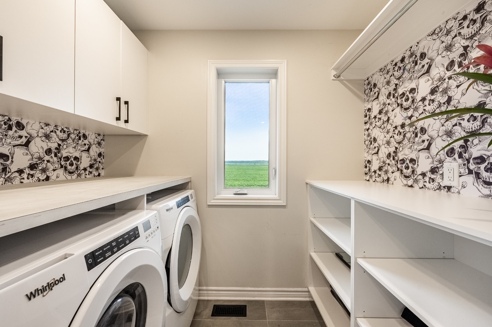 









60


Rue Archambault

,
Saint-Marc-sur-Richelieu,




QC
J0L2E0

