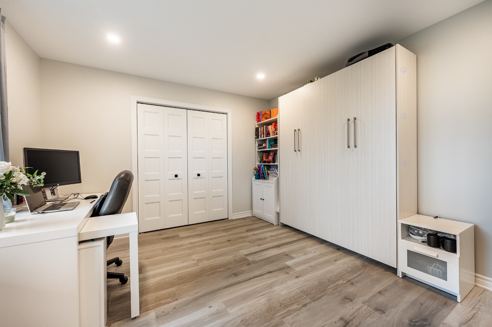 









60


Rue Archambault

,
Saint-Marc-sur-Richelieu,




QC
J0L2E0

