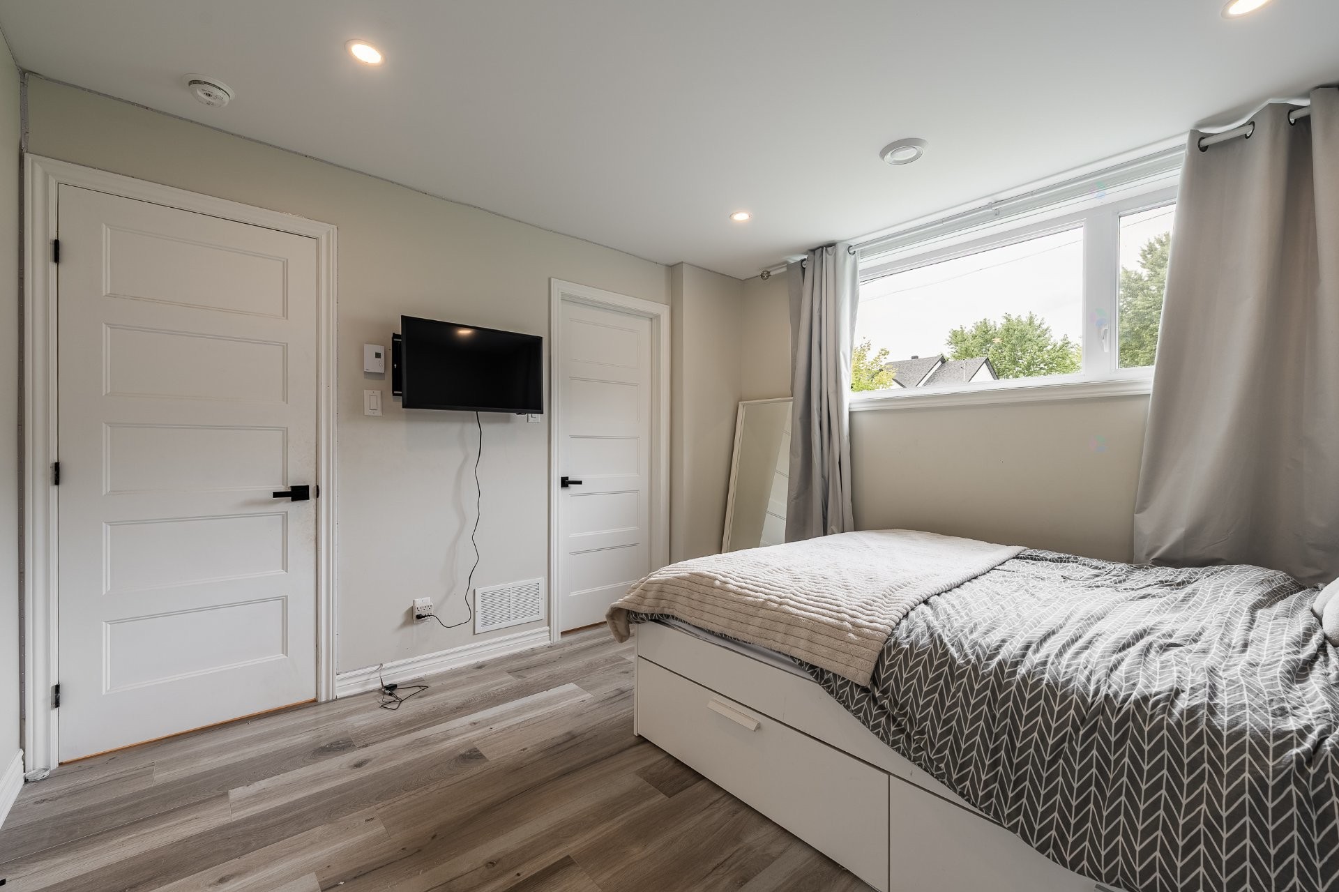 









60


Rue Archambault

,
Saint-Marc-sur-Richelieu,




QC
J0L2E0


