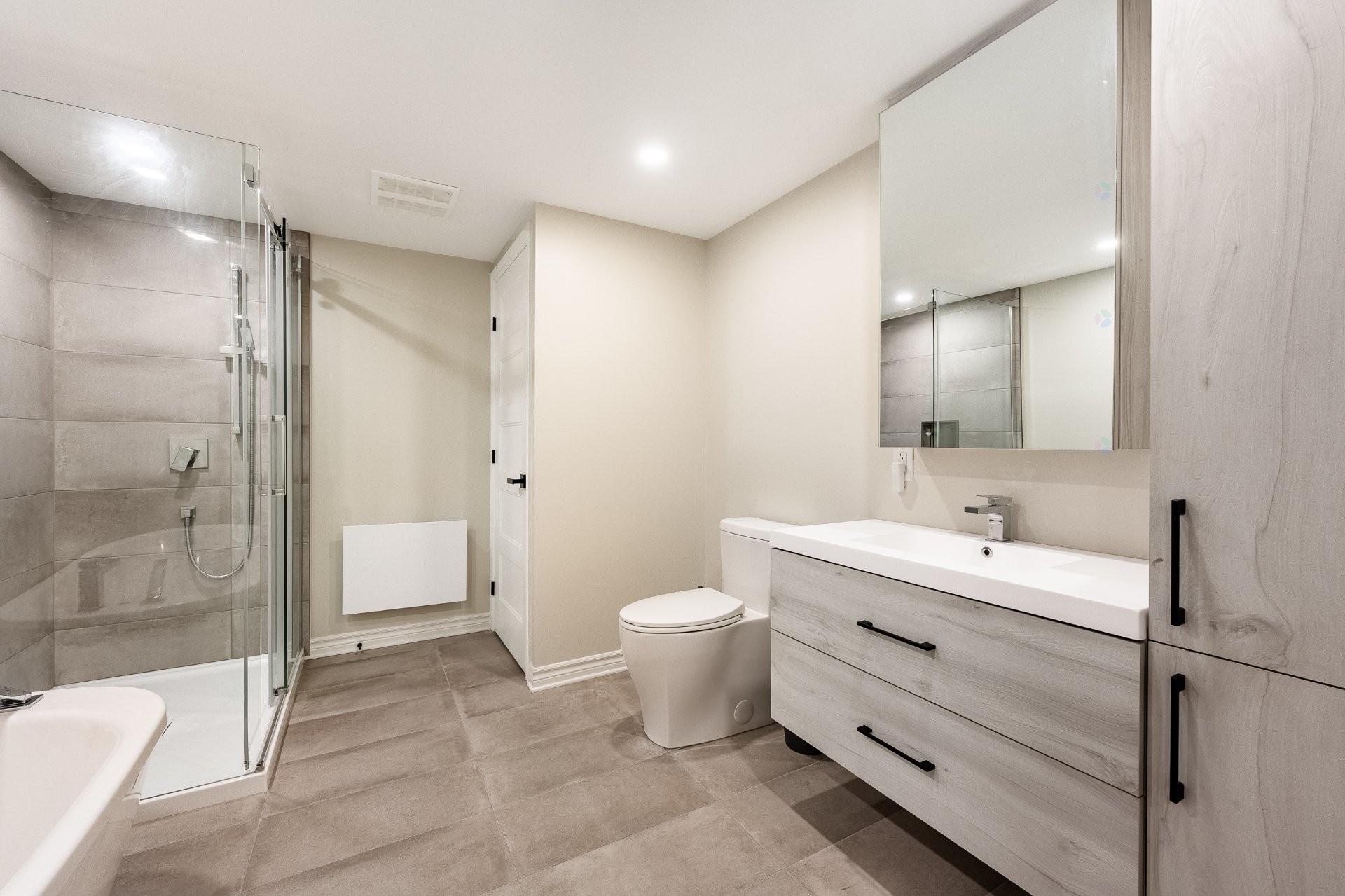 









60


Rue Archambault

,
Saint-Marc-sur-Richelieu,




QC
J0L2E0

