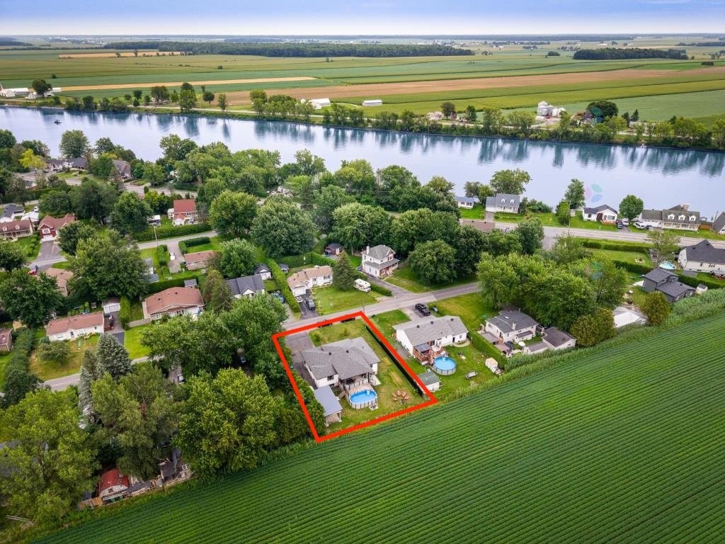 









60


Rue Archambault

,
Saint-Marc-sur-Richelieu,




QC
J0L2E0

