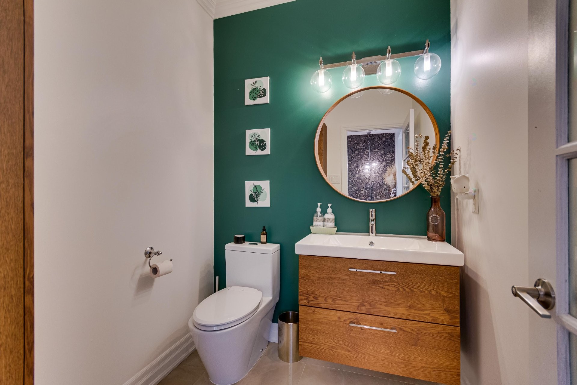 









220


Rue de Ganymède

,
Gatineau (Aylmer),




QC
J9J3Z3

