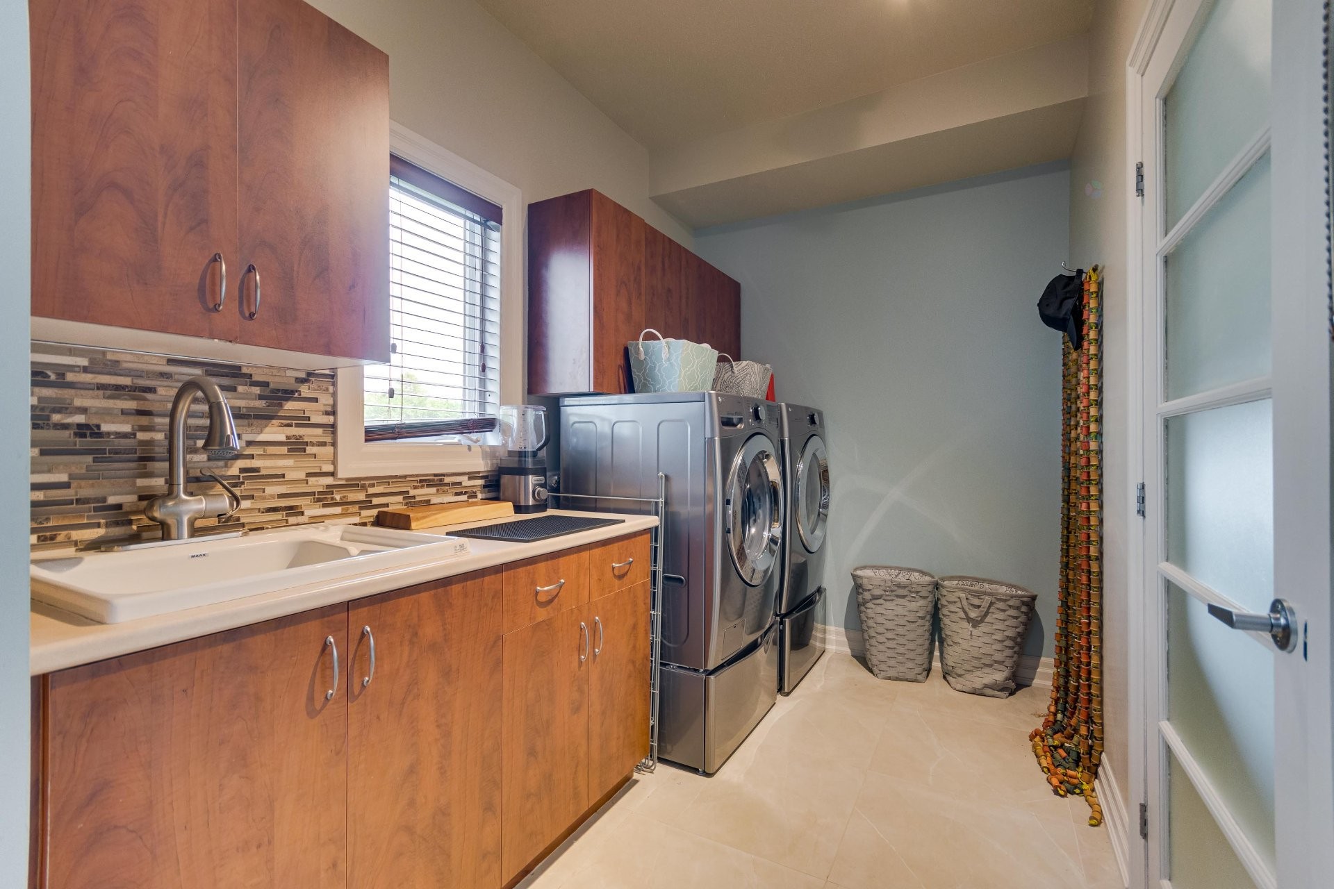 









220


Rue de Ganymède

,
Gatineau (Aylmer),




QC
J9J3Z3

