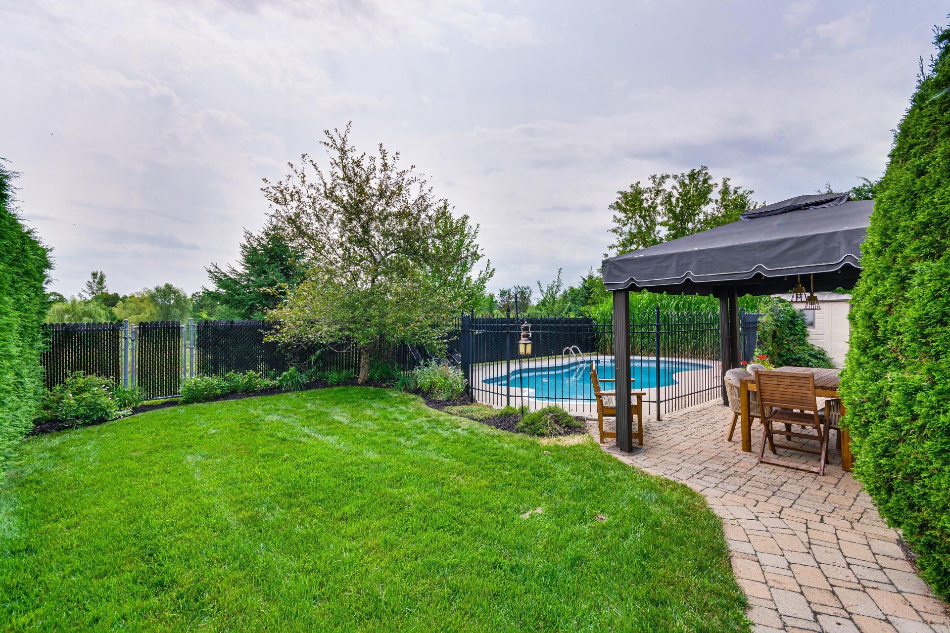 









220


Rue de Ganymède

,
Gatineau (Aylmer),




QC
J9J3Z3


