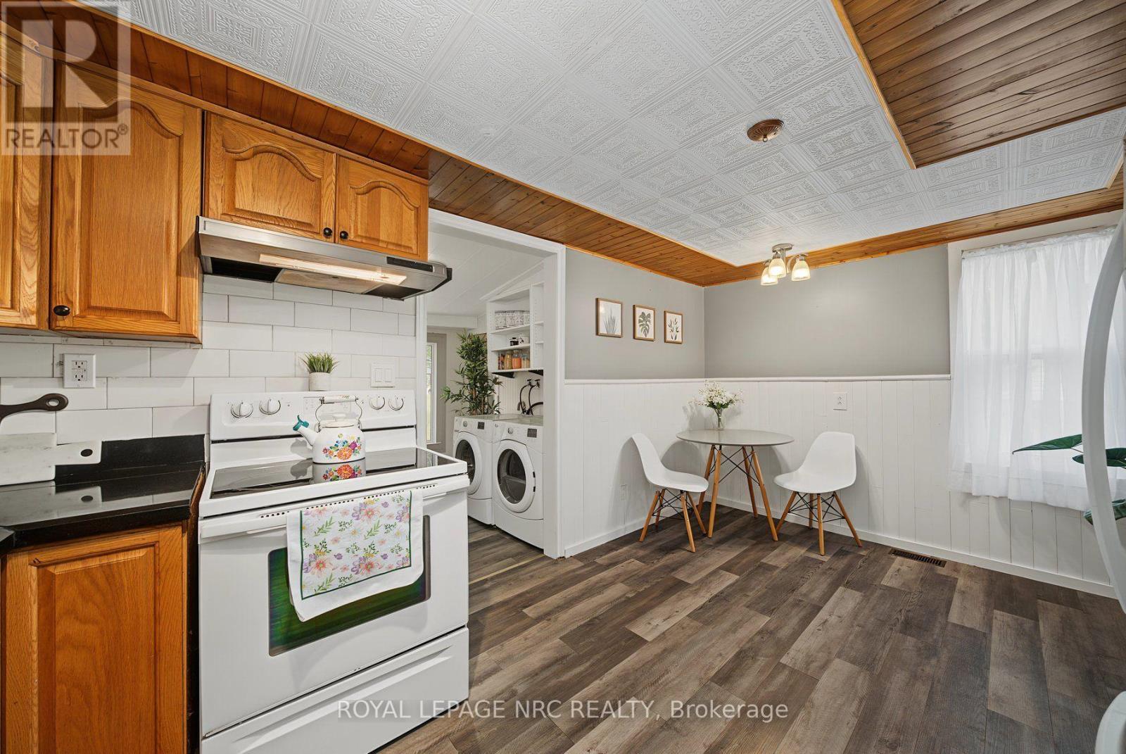 












43287 PETTIT ROAD

,
Wainfleet,




Ontario
L0S1V0

