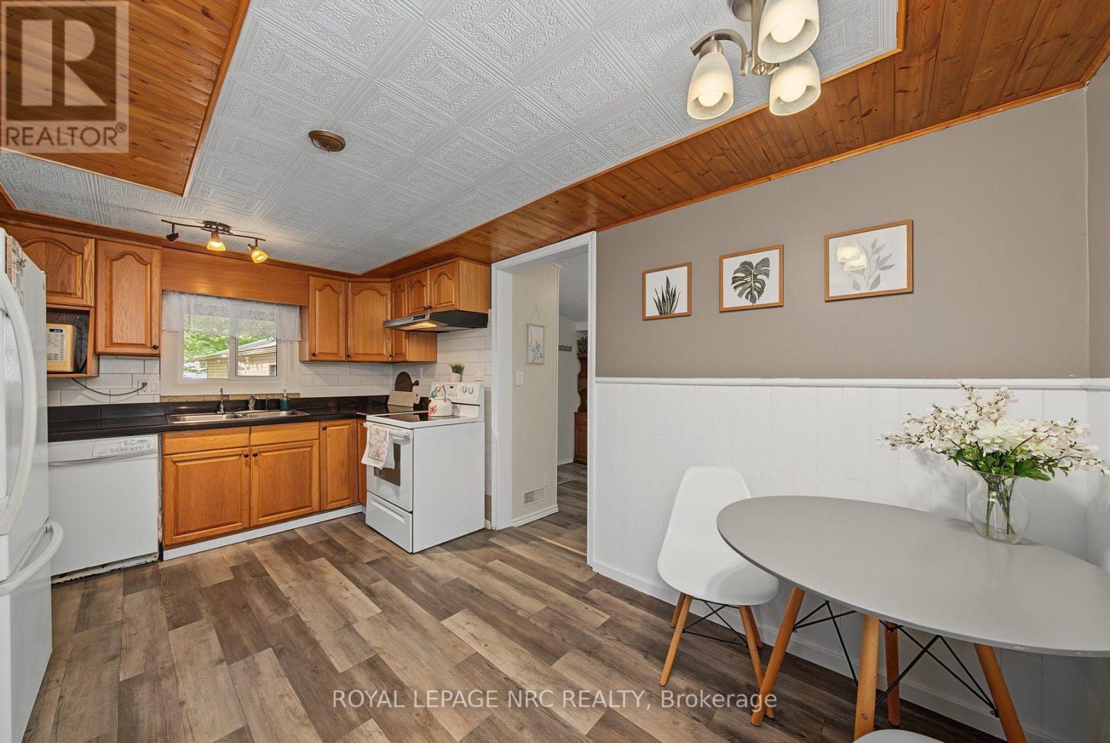 












43287 PETTIT ROAD

,
Wainfleet,




Ontario
L0S1V0

